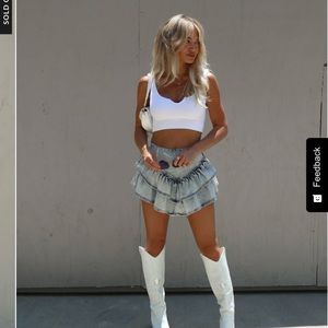 Pretty Angles Ruffle Hem Denim Skort - Acid Wash. New. Never wore. Size Large.